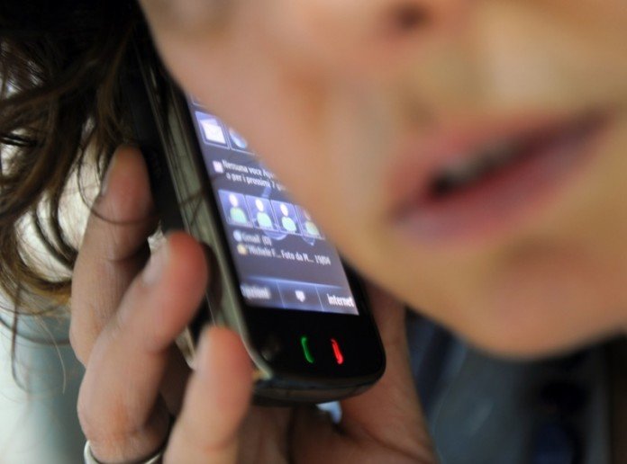 come-fare-a-sapere-gratis-chi-chiama-al-cellulare