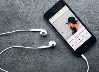 Come fare ad ascoltare i podcast: i migliori siti per radio, audiolibri e non solo