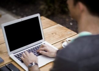 Suno perde in tribunale sul copyright: la sentenza tedesca che può cambiare musica e contenuti creati dall’AI