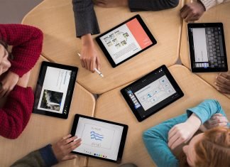 Apple, corsi gratuiti iPad per la Computer Science Education Week