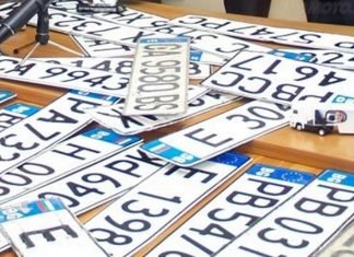 Dal numero della targa al proprietario auto con pochi click online, come fare