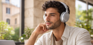 Jabra Evolve3 85, dispositivo over ear per chi ascolta musica e per chi usa Teams Jabra Evolve3 85, dispositivo over ear per chi ascolta musica e per chi usa Teams
