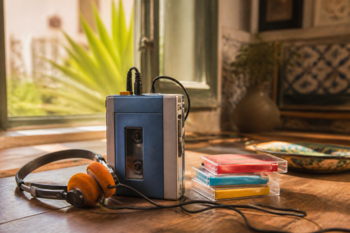 90 - immagine_crea - id_seo_serp 12658 - Walkman e cassette, il vintage tech che vale soldi: cosa controllare in casa