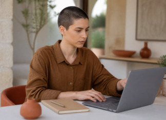Come limitare la raccolta dei dati personali da parte di Windows 11
