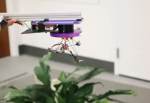 Phantom Twist, il drone progettato con l’intelligenza artificiale che quasi scompare durante il volo Phantom Twist